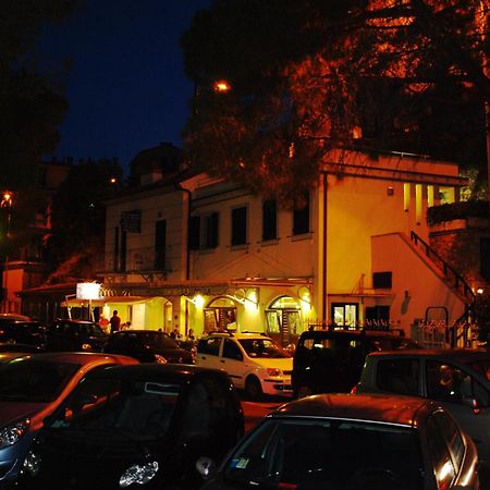 Locanda La Lucciola Портовенере Екстериор снимка